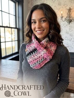 Handcrafted Pink & Gray Crochet Cowl NWOT